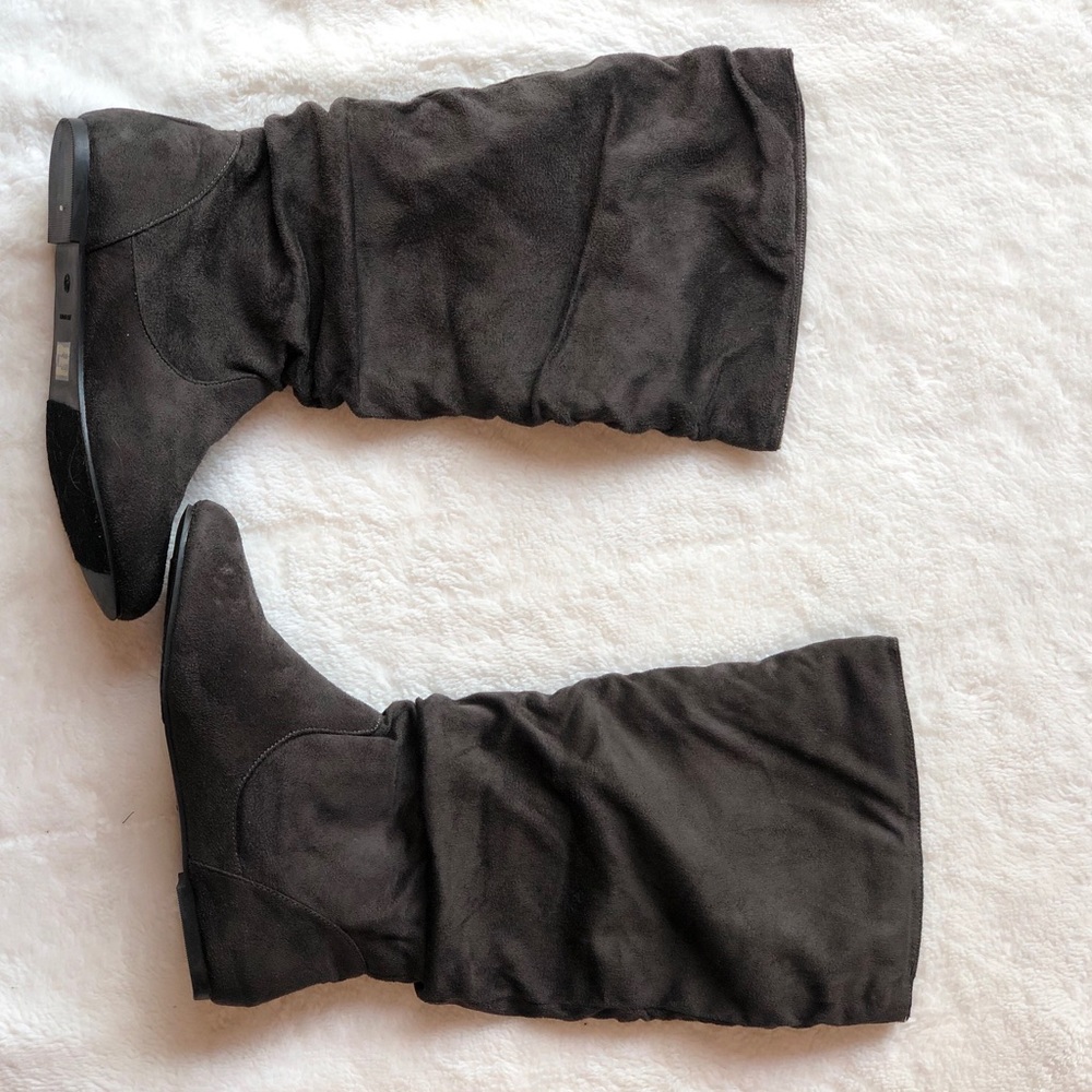 Jr Suede Slouchy Boots
